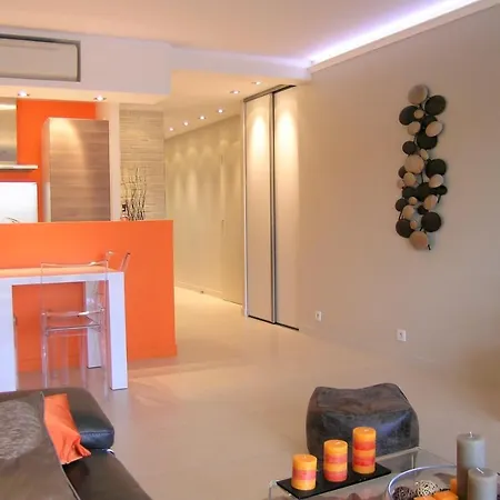 Apartment Modern Two Bedroom With Two Bathrooms, Just Behind The Carlton *